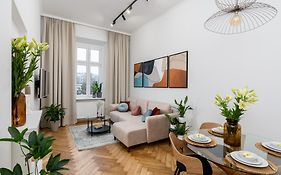 Cracow Best Location Apartment No:6 By Cozyplace